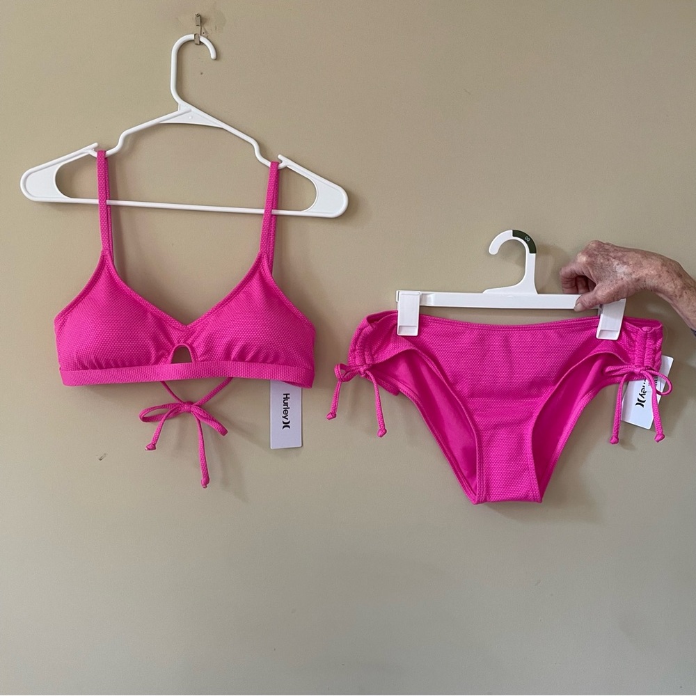 Hurley fuchsia pink textured string bikini swimsuit Women M,L, XL NWT